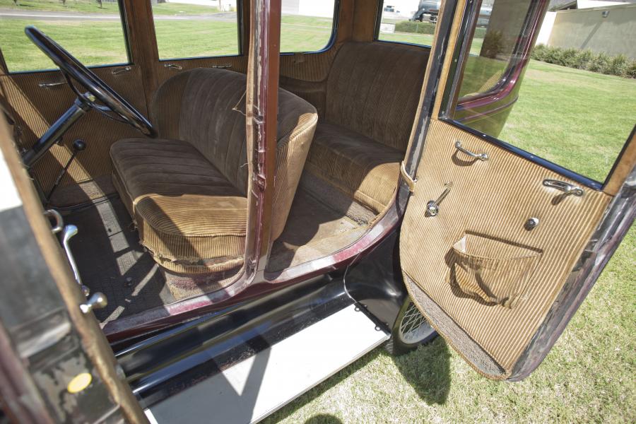  Overland Model 4 Sedan 1922 года  (фото 4 из 11)